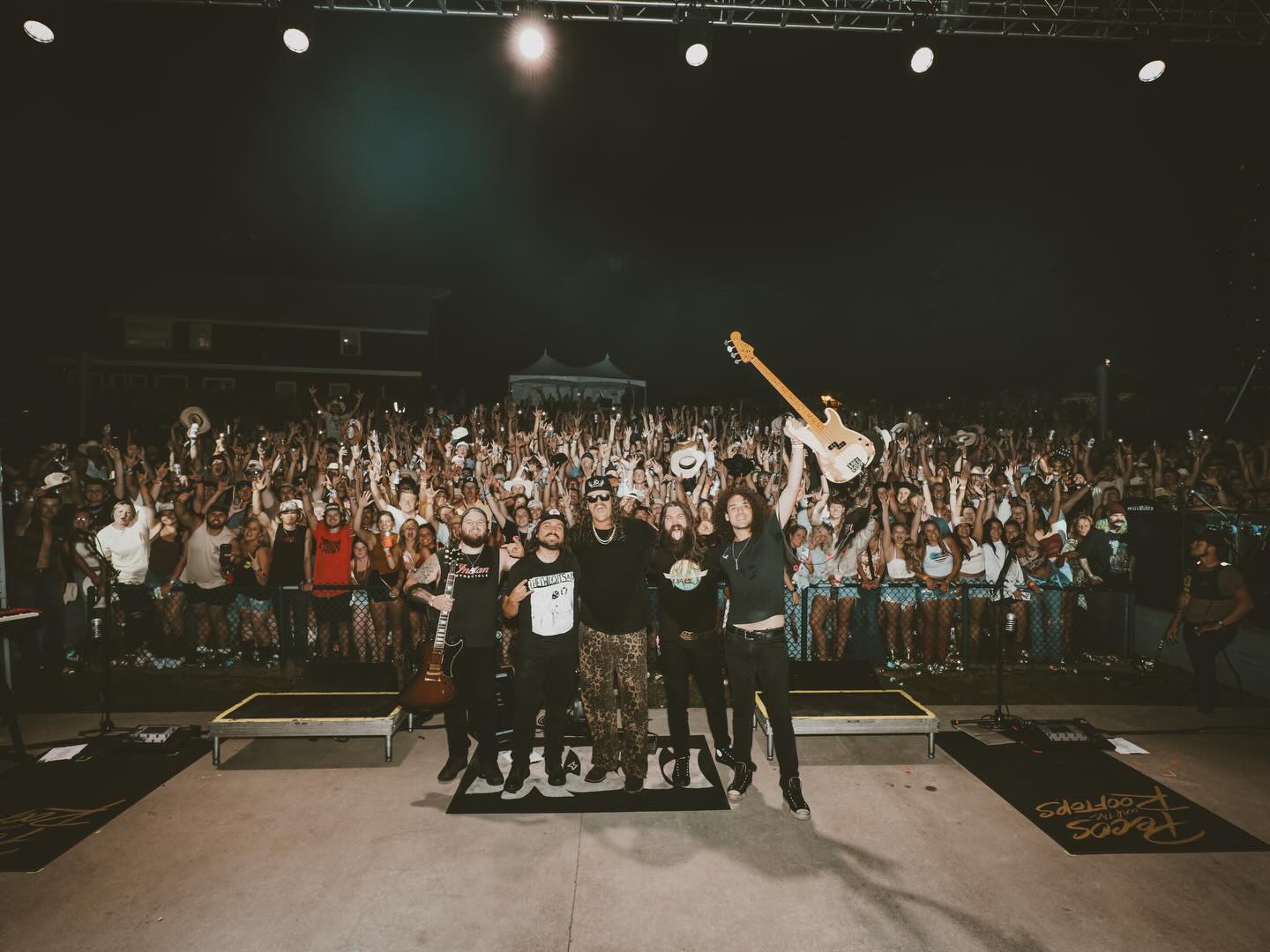 Pecos & the Rooftops